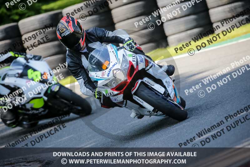 cadwell no limits trackday;cadwell park;cadwell park photographs;cadwell trackday photographs;enduro digital images;event digital images;eventdigitalimages;no limits trackdays;peter wileman photography;racing digital images;trackday digital images;trackday photos